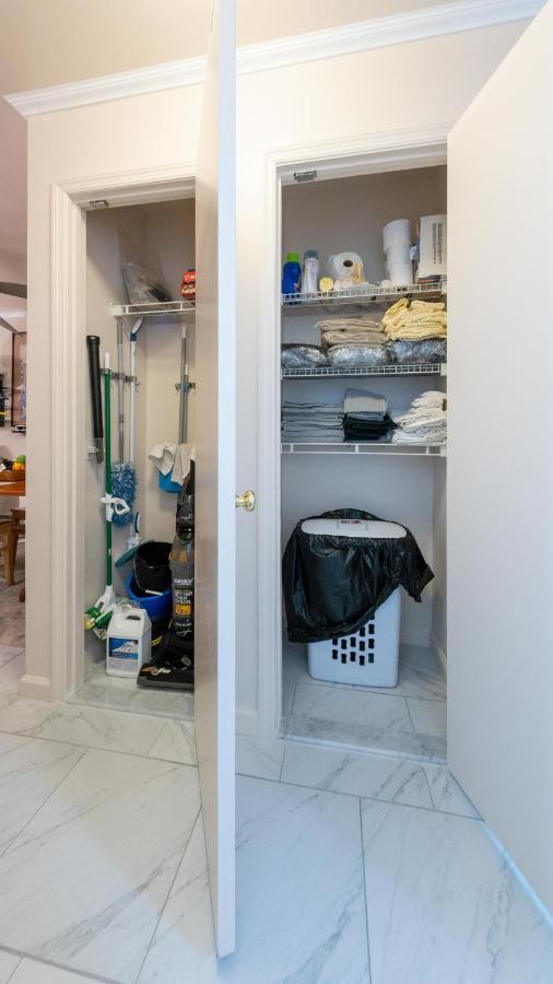 Two Bedrooms Manage And Supervise By Host Endless Features Amenities Dishwasher Washer Dryer Wifi Internet Services By Verizon Fios 960 Upload 960 Download Bi Monthly Free Housekeeping Services Huge 10000 Square Footage * Nueva York